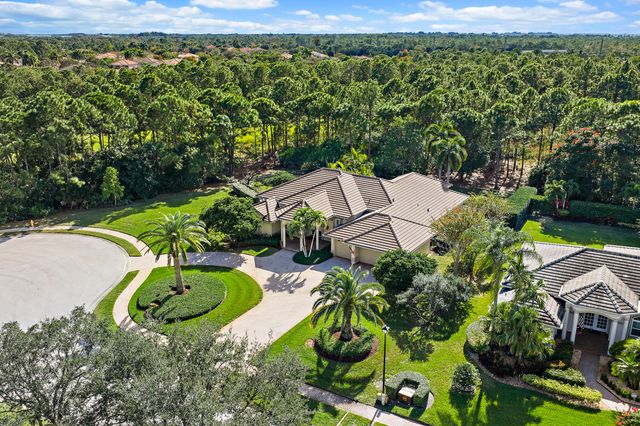 2609 SW Mayacoo Way E, Palm City, FL 34990