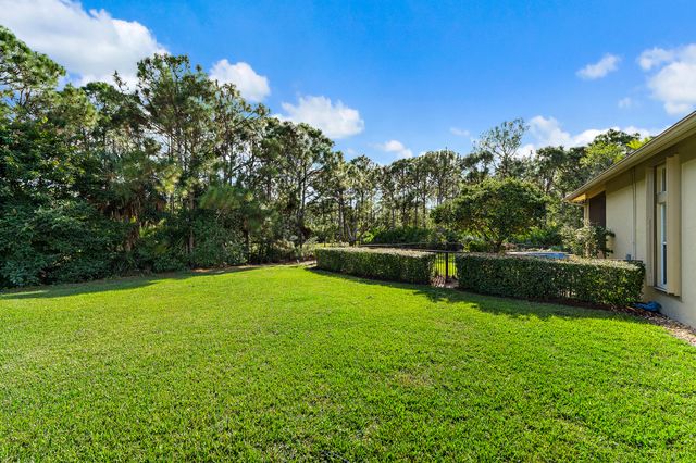 2609 SW Mayacoo Way E, Palm City, FL 34990