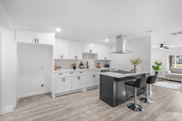 8320 Redonda Street, White Settlement, TX 76108