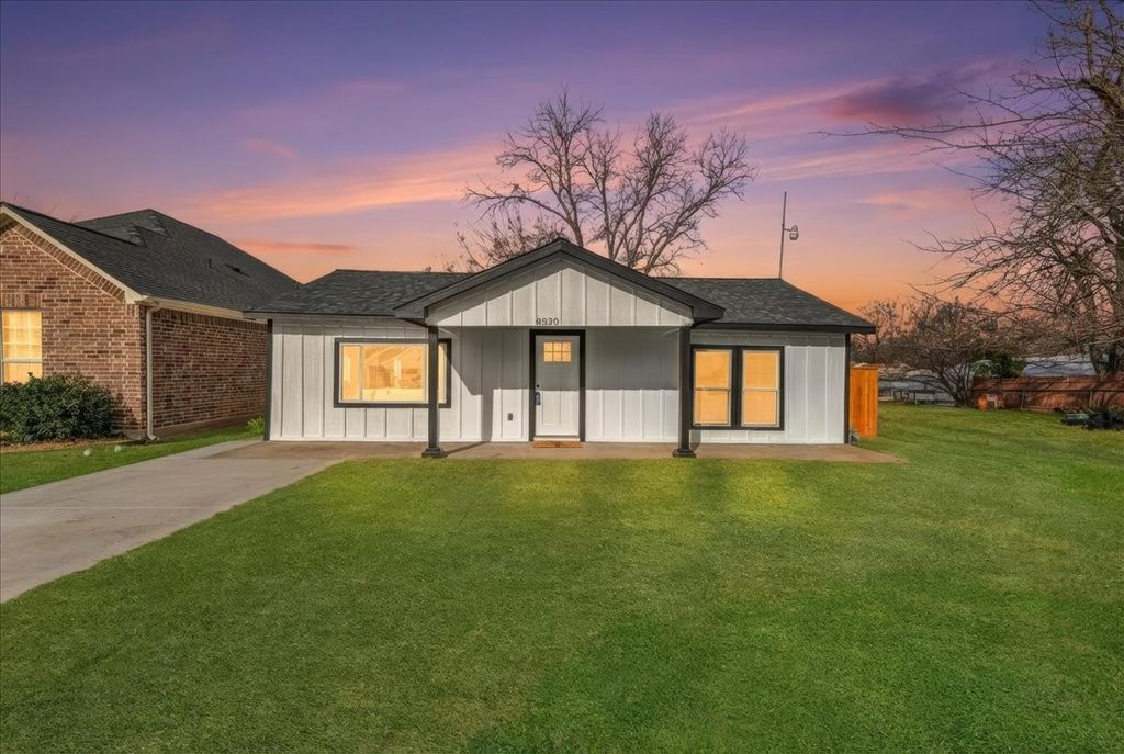 8320 Redonda Street, White Settlement, TX 76108