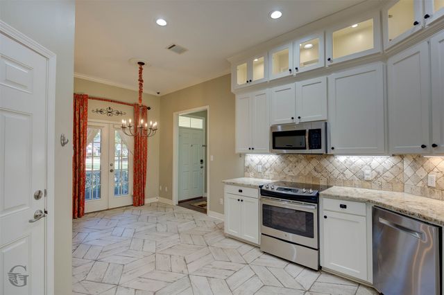 204 Afton Place, Bossier City, LA 71112