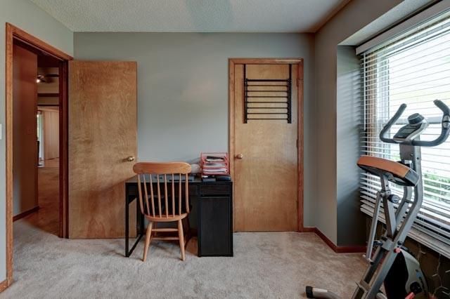 816 NE Bristol Drive, Lee's Summit, MO 64086