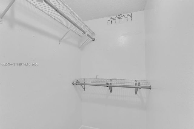 4715 NW 7th St 407-2, Miami, FL 33126