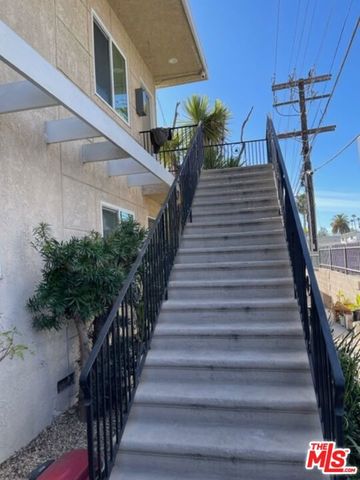 1419 Stanford Street, Santa Monica, CA 90404