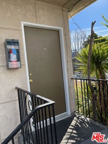 1419 Stanford Street, Santa Monica, CA 90404