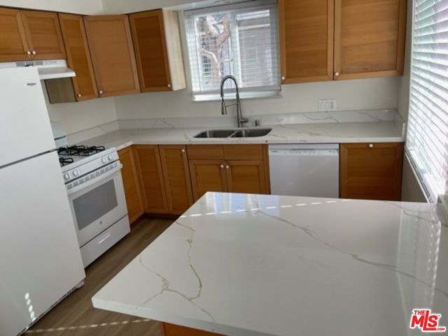1419 Stanford Street, Santa Monica, CA 90404