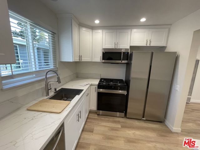 1419 Stanford Street, Santa Monica, CA 90404
