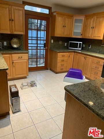 1419 Stanford Street, Santa Monica, CA 90404