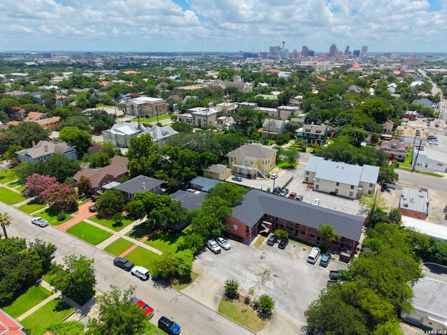 322 W HUISACHE AVE, San Antonio, TX 78212