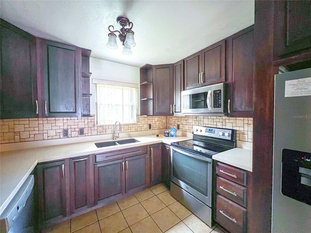 4112 NW 16TH DRIVE, Gainesville, FL 32605