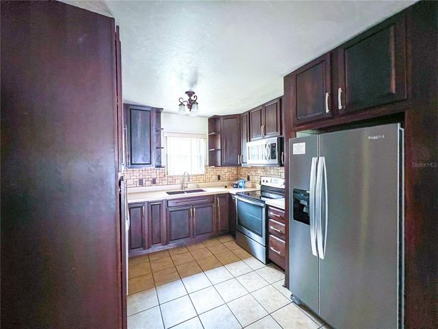 4112 NW 16TH DRIVE, Gainesville, FL 32605