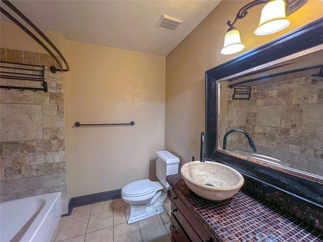 4112 NW 16TH DRIVE, Gainesville, FL 32605