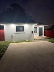 7000 TYLER Street, Hollywood, FL 33024