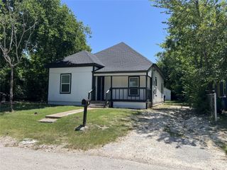 414 N Flat Street, Waxahachie, TX 75165