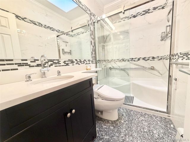 198 Jericho Turnpike 2nd FL, Floral Park, NY 11001