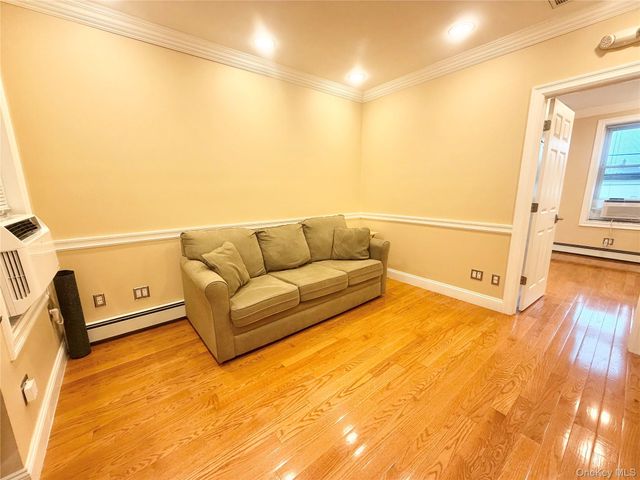 198 Jericho Turnpike 2nd FL, Floral Park, NY 11001