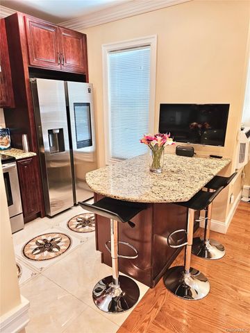 198 Jericho Turnpike 2nd FL, Floral Park, NY 11001