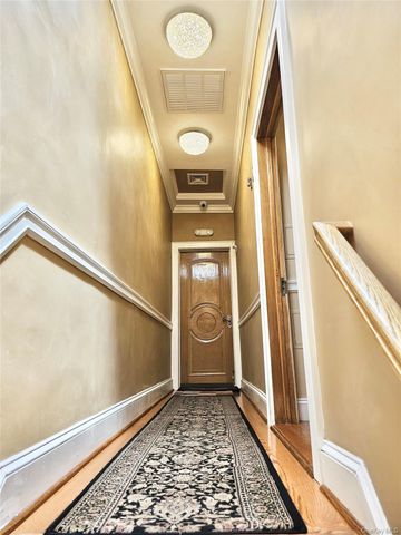 198 Jericho Turnpike 2nd FL, Floral Park, NY 11001