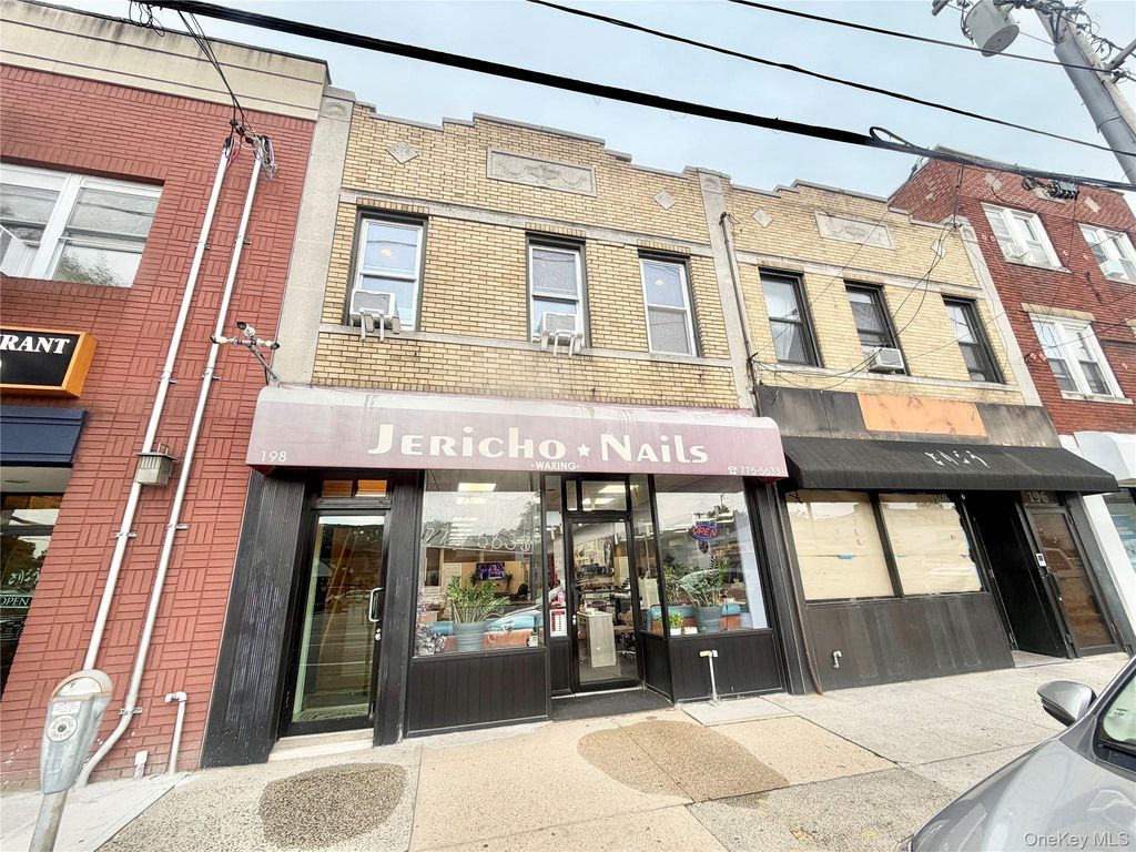 198 Jericho Turnpike 2nd FL, Floral Park, NY 11001