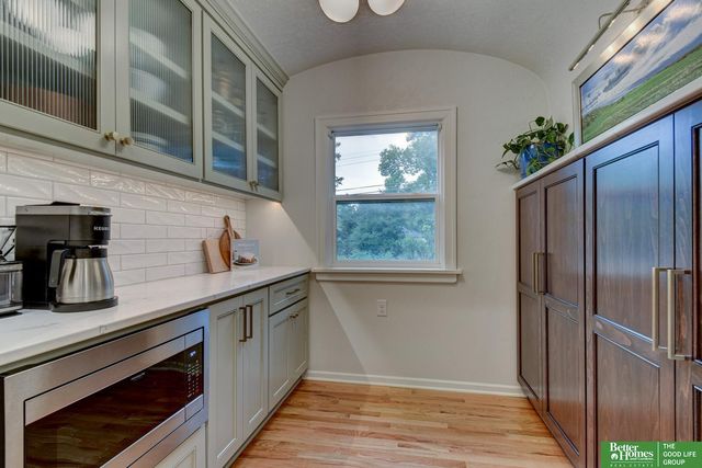 2324 N 52nd Street, Omaha, NE 68104