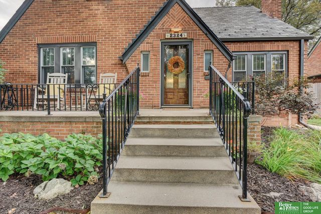 2324 N 52nd Street, Omaha, NE 68104