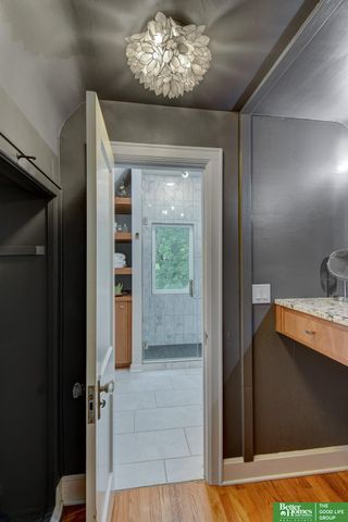 2324 N 52nd Street, Omaha, NE 68104