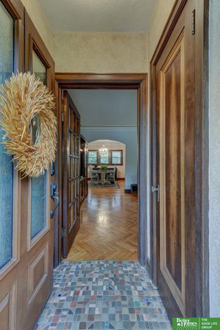 2324 N 52nd Street, Omaha, NE 68104