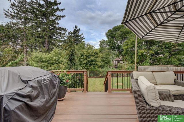 2324 N 52nd Street, Omaha, NE 68104