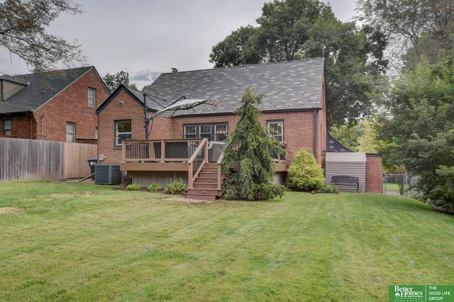 2324 N 52nd Street, Omaha, NE 68104