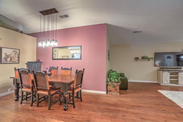 9204 Admiral Lowell Avenue NE, Albuquerque, NM 87111