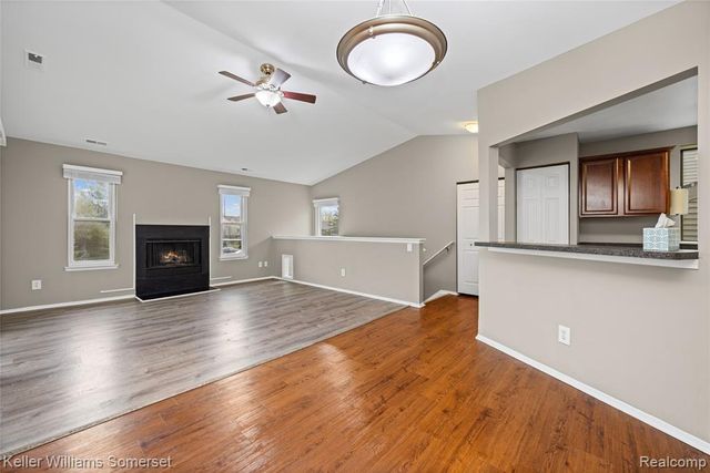 20745 Indian Creek Drive, Farmington Hills, MI 48335