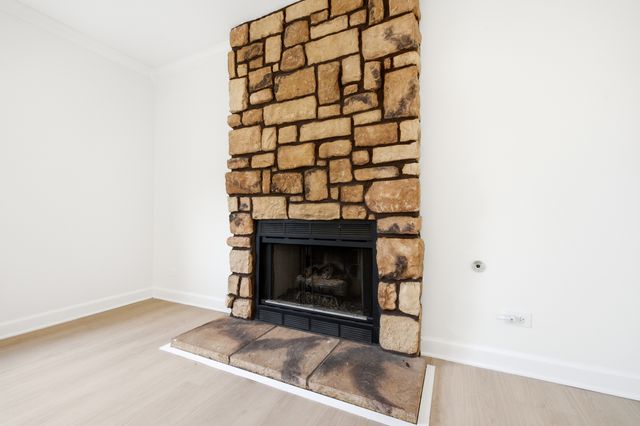 1320 Burns Drive, Elgin, IL 60120