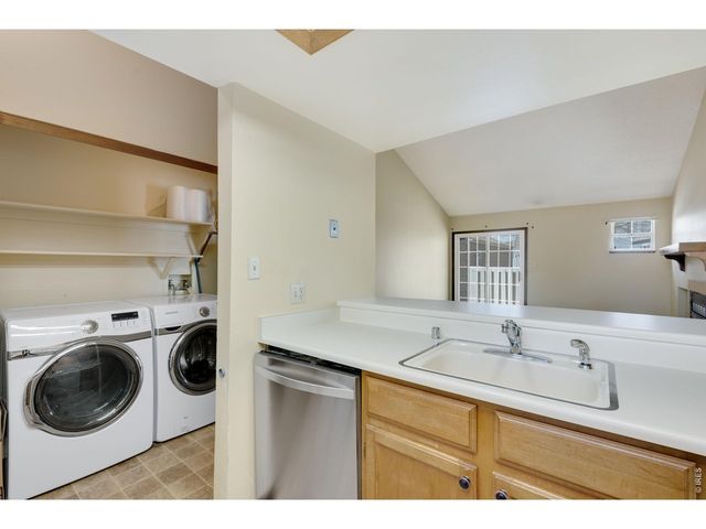 7230 Devinney Ct F, Arvada, CO 80005