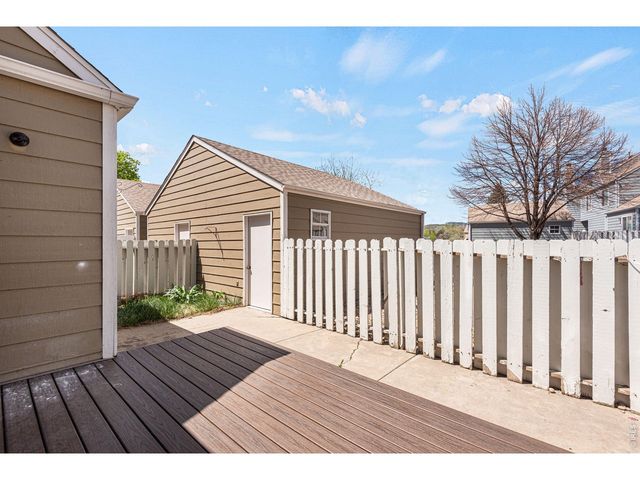 7230 Devinney Ct F, Arvada, CO 80005