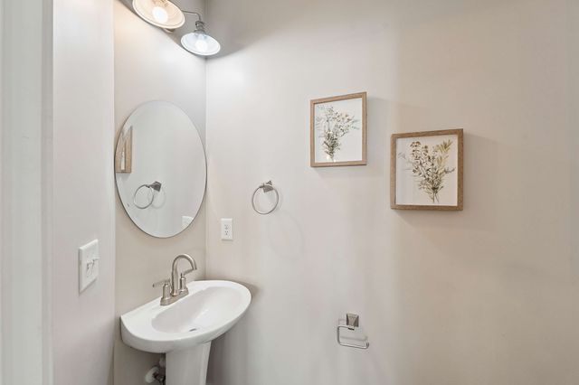 3112 Greggwood Dr, Nashville, TN 37207