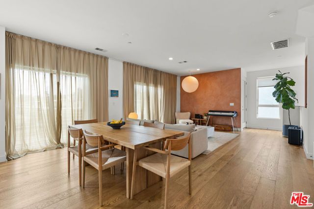 11724 Culver Boulevard 10, Los Angeles, CA 90066