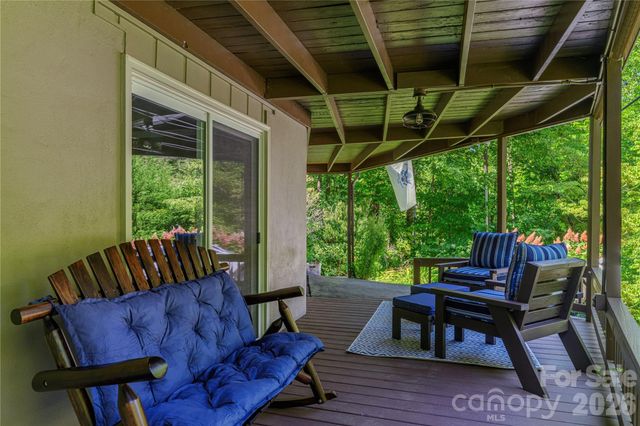 477 Locust Drive, Maggie Valley, NC 28751