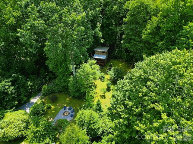 477 Locust Drive, Maggie Valley, NC 28751
