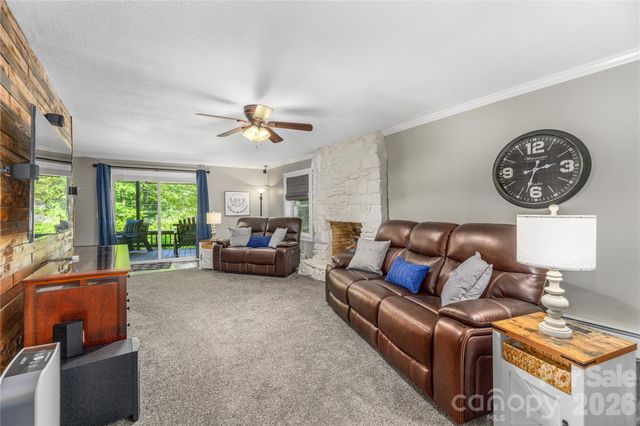 477 Locust Drive, Maggie Valley, NC 28751
