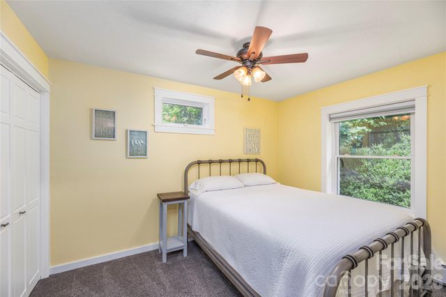 477 Locust Drive, Maggie Valley, NC 28751