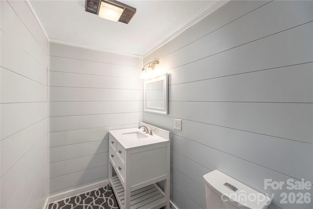 477 Locust Drive, Maggie Valley, NC 28751