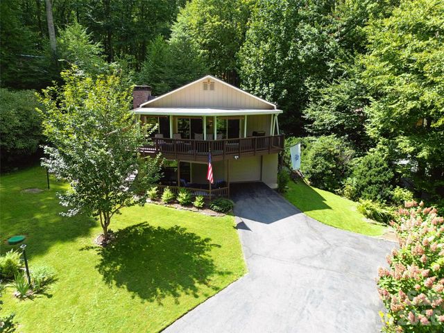 477 Locust Drive, Maggie Valley, NC 28751