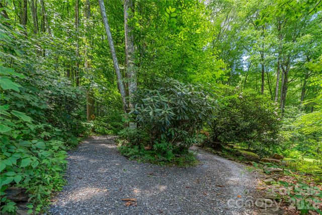 477 Locust Drive, Maggie Valley, NC 28751