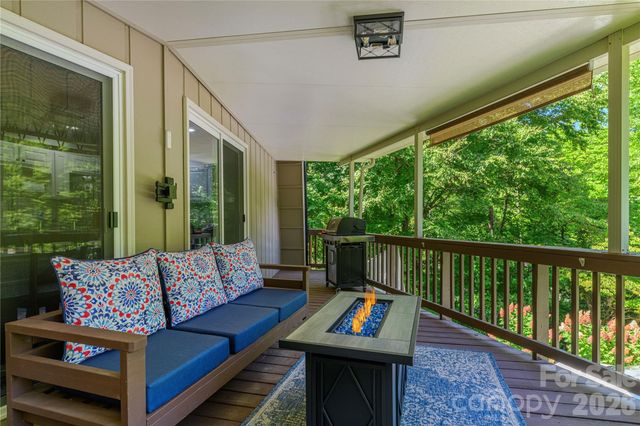 477 Locust Drive, Maggie Valley, NC 28751