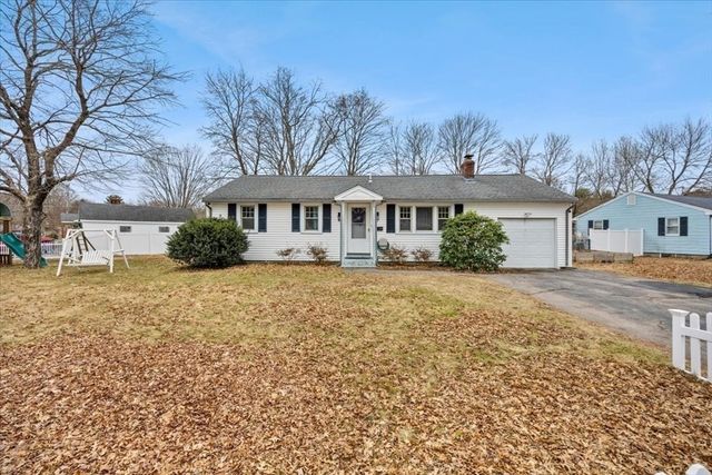 27 Suffolk Rd, Sharon, MA 02067