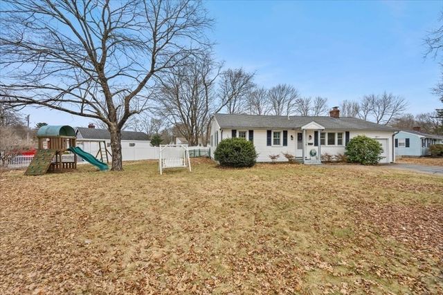 27 Suffolk Rd, Sharon, MA 02067