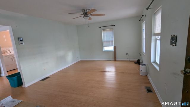 20 Geer Avenue, Norwich, CT 06360