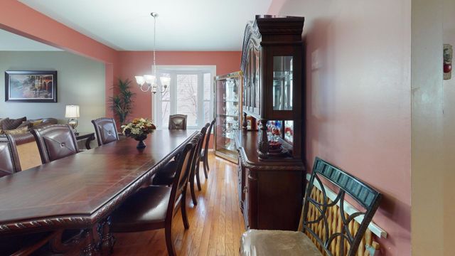 4132 Hoffman Street, Plano, IL 60545