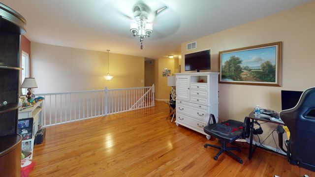 4132 Hoffman Street, Plano, IL 60545