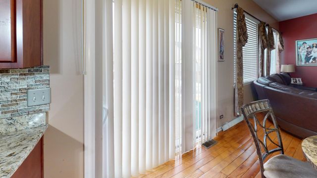 4132 Hoffman Street, Plano, IL 60545